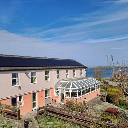 Boathouse Hotel Holyhead Exterior foto