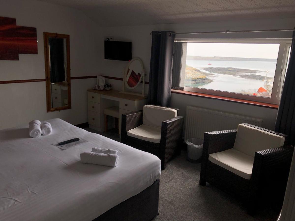 Boathouse Hotel Holyhead Exterior foto